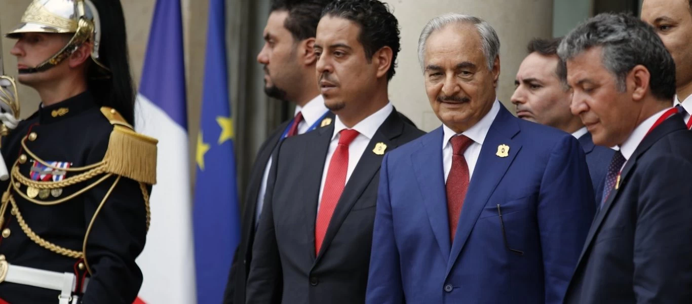 Άσχημη εξέλιξη: Ο Χ.Χάφταρ θα υπογράψει κατάπαυση του πυρός; - Ο Σάρατζ μένει μαζί & το τουρκολιβυκό μνημόνιο